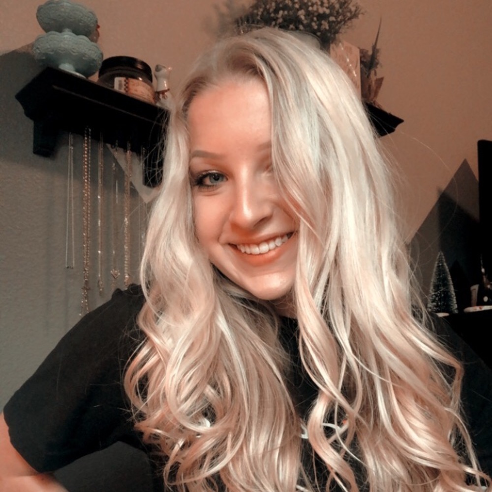 Meet your Posher, Tiffany